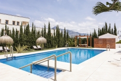 Residencial ligger i hjertet av Marbella, i Nueva Andalucía.