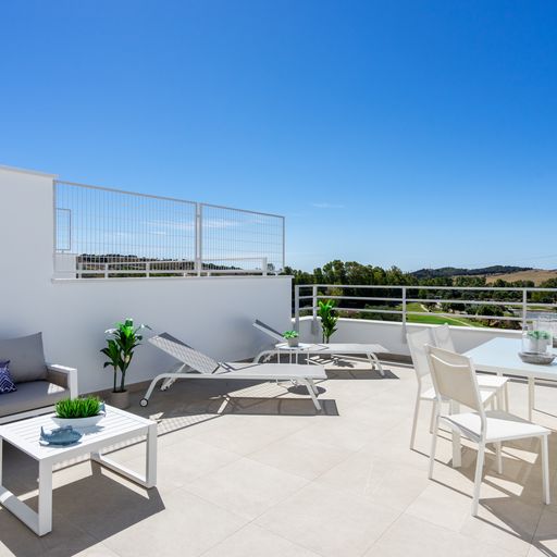 Discover modern townhouses available for sale in Estepona, Málaga, in the heart of the Costa del Sol