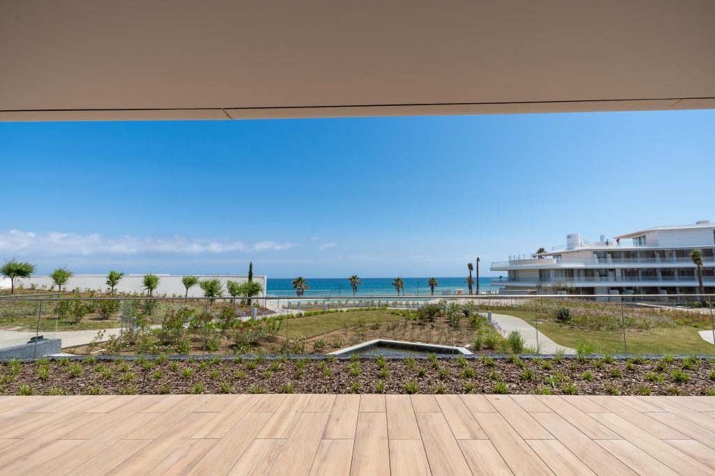 Es ist ein privilegiertes Projekt direkt am Strand, Estepona