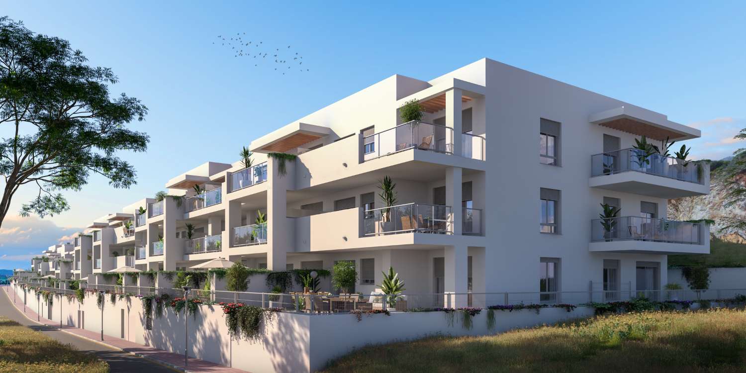 The development is located in Benalmádena (Málaga). Everything you need to enjoy leisure time