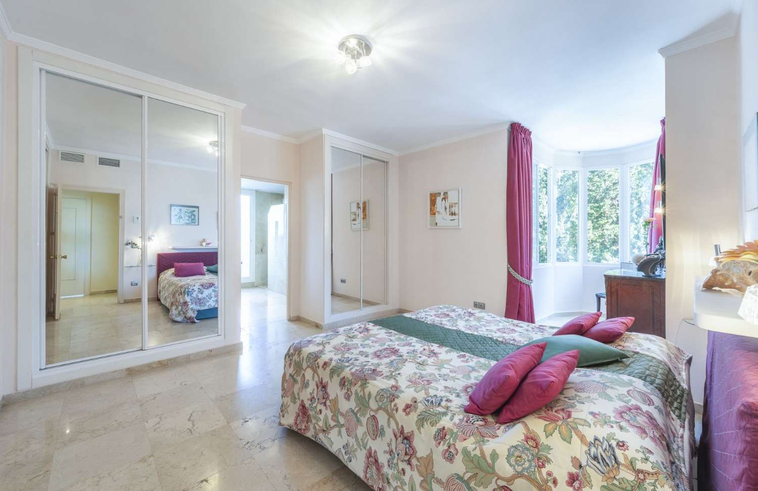 Prachtig appartement met panoramisch uitzicht in Guadalmina Alta, San Pedro de Alcántara