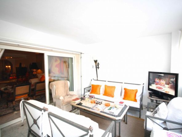 Excellent and spacious 3-bedroom apartment in Marbella