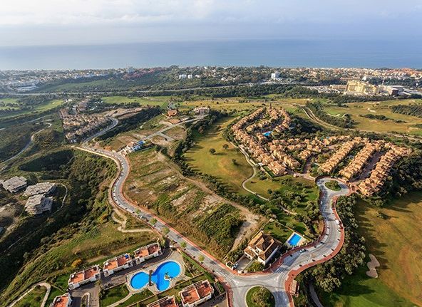 Nieuw luxe complex met spectaculair uitzicht op zee in El Higuerón, Benalmádena