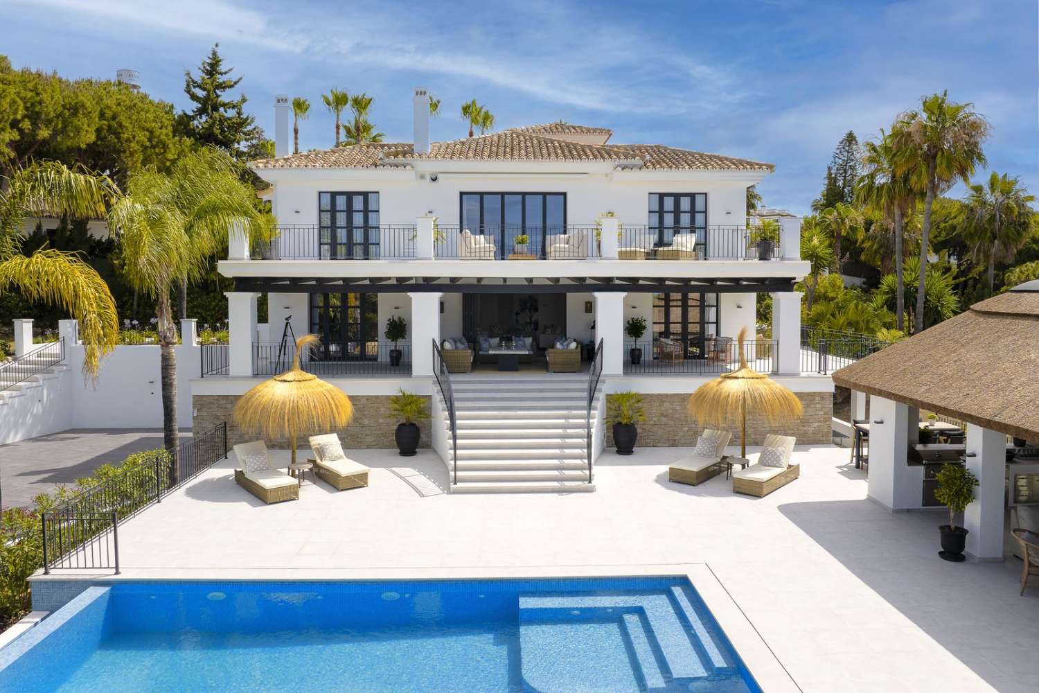 Villa-Villa à vendre à Elviria, Marbella