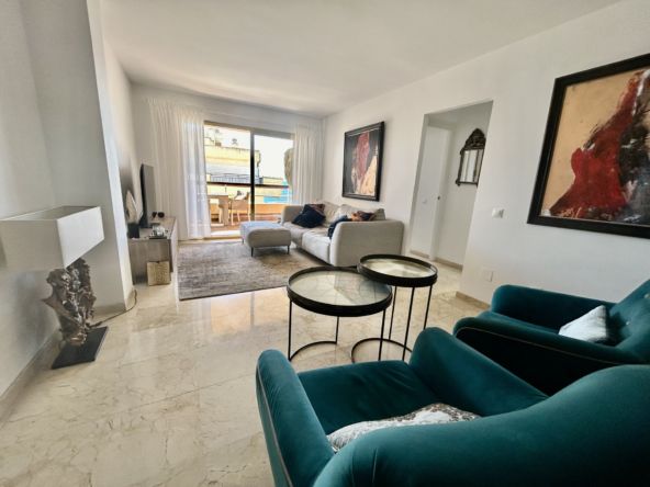 Appartement de charme avec un emplacement exceptionnel à côté de la plage, de la promenade et du port de plaisance de Marbella