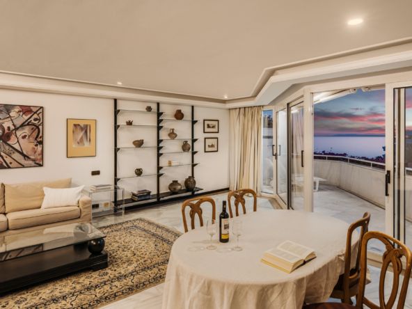 Mooi appartement aan het strand in het centrum van Marbella