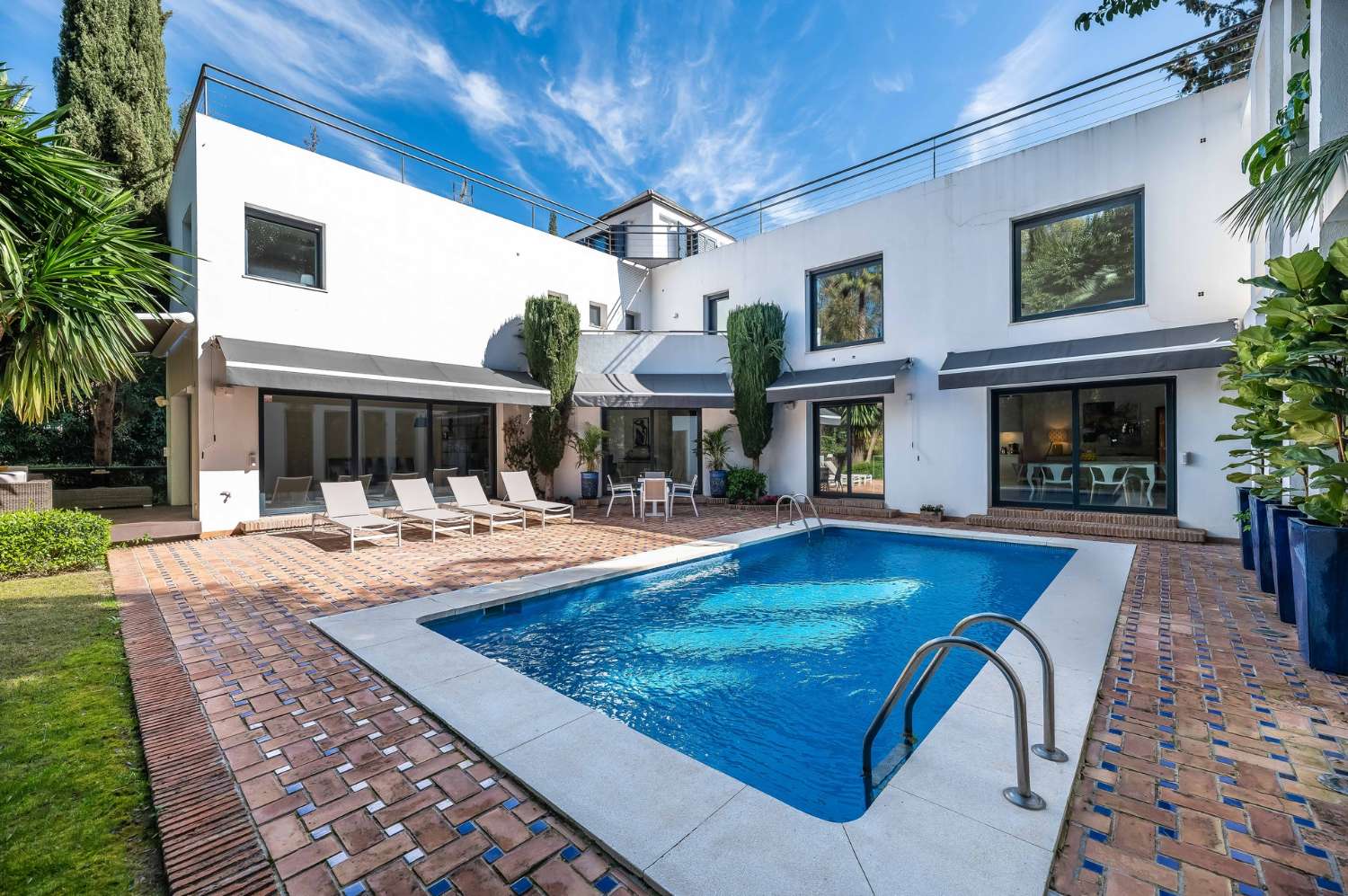 Exquisite family home in a prime location, Nueva Andalucía, Marbella