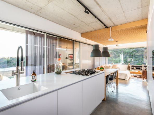 Villa de lujo con estilo contemporáneo y diseño minimalista en Valtocado, Mijas